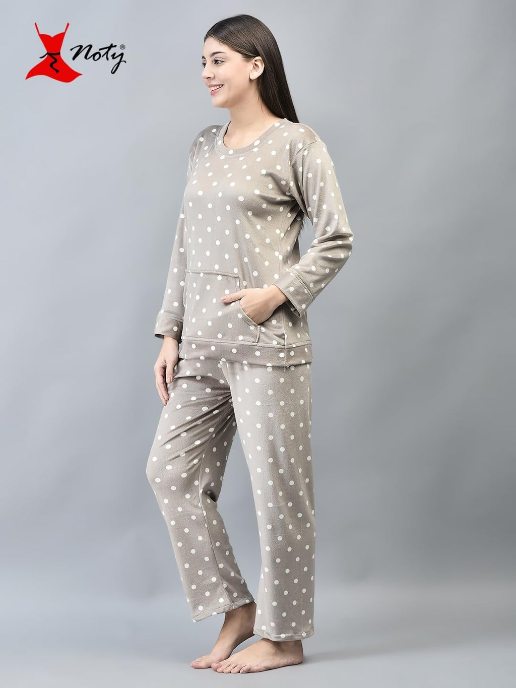 Noty- Night Suit Winter Velvet-Round Neck- Printed