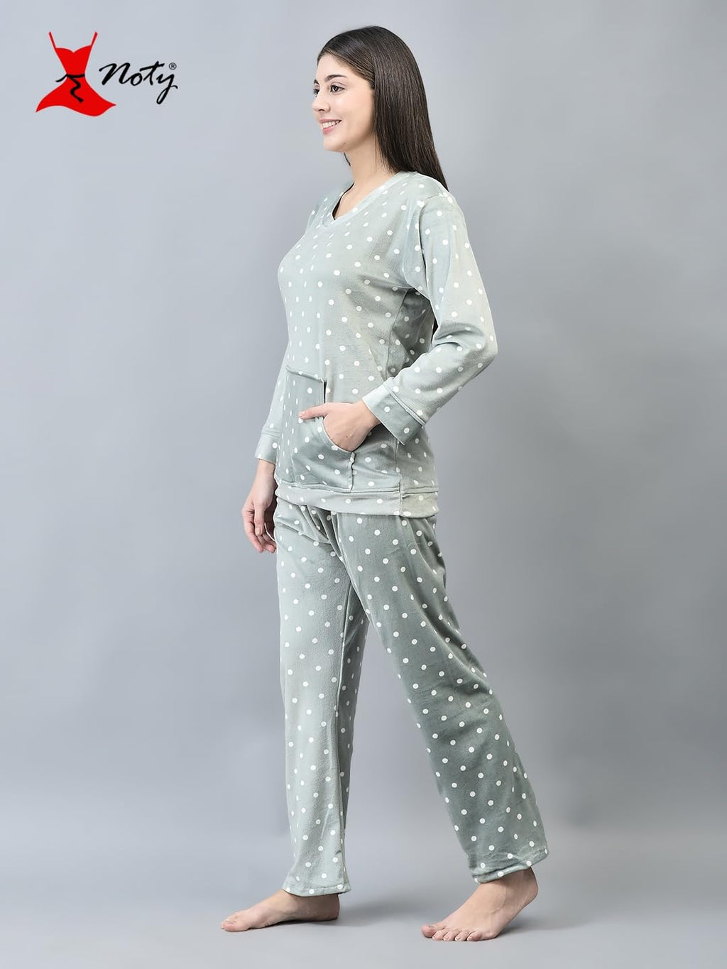 Noty- Night Suit Winter Velvet-Round Neck- Printed