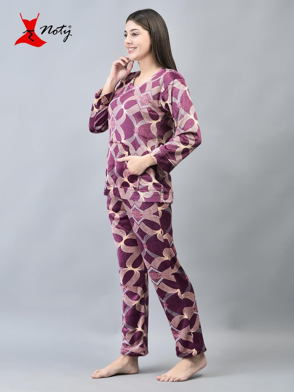 Noty- Night Suit Winter Velvet-Round Neck- Printed