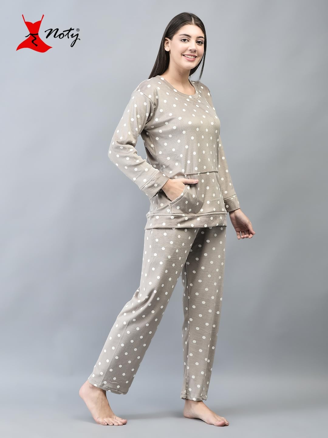 Noty- Night Suit Winter Velvet-Round Neck- Printed
