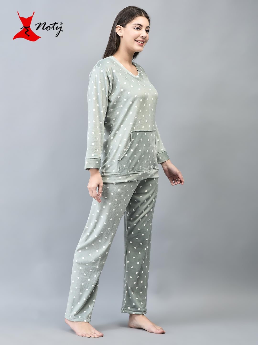Noty- Night Suit Winter Velvet-Round Neck- Printed
