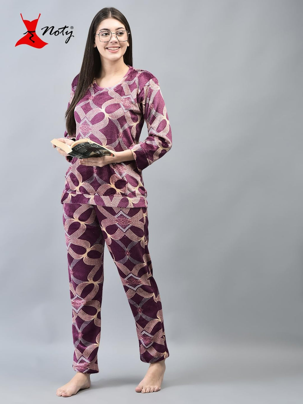 Noty- Night Suit Winter Velvet-Round Neck- Printed