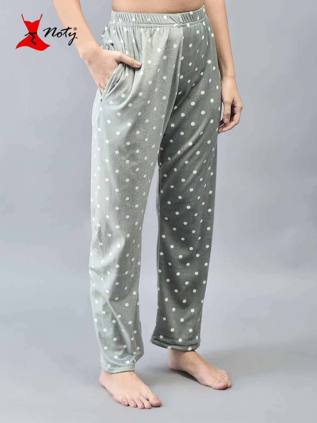 Noty- Night Suit Winter Velvet-Round Neck- Printed