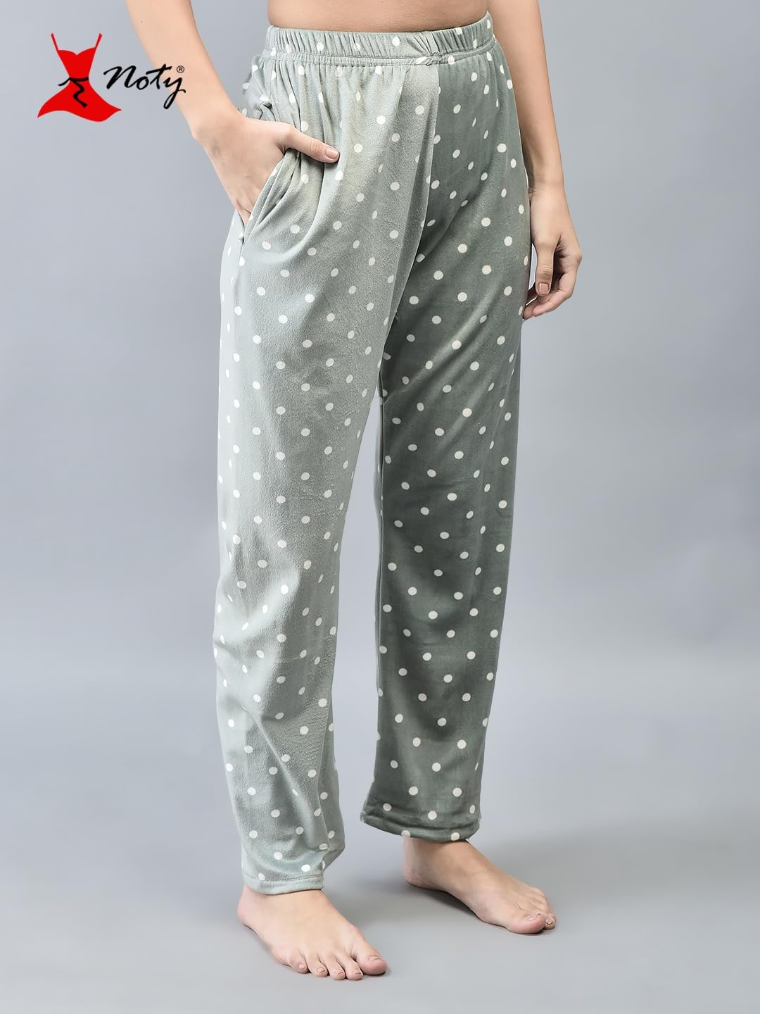 Noty- Night Suit Winter Velvet-Round Neck- Printed